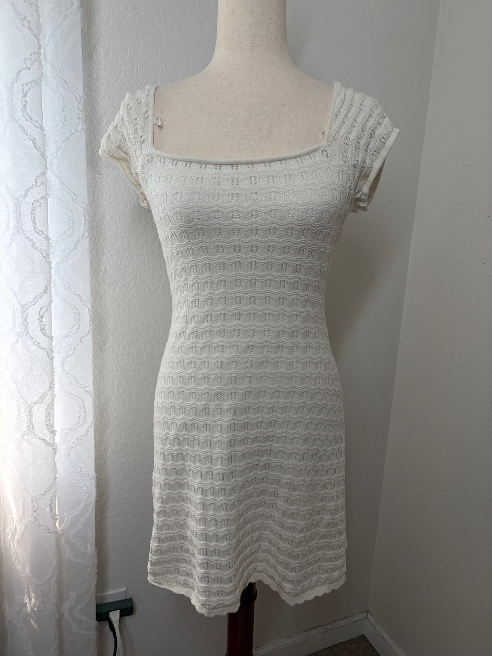 Hollister Medium White Pointelle Knit Mini Dress Square Neck Short Sleeve Cotton